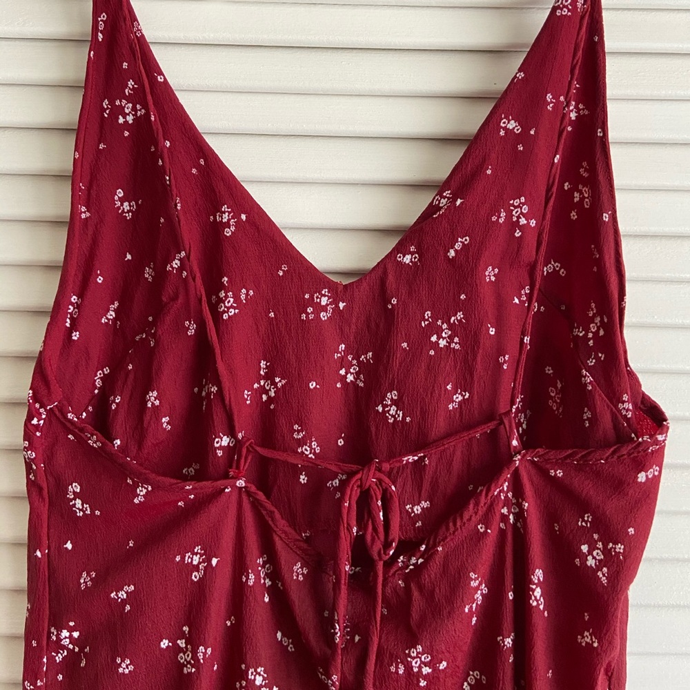 Backless dress - Picture 3 of 3